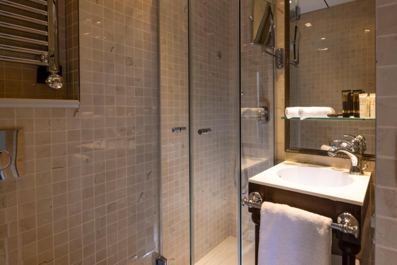 Hotel Vinci Due & Spa Paris Exterior photo